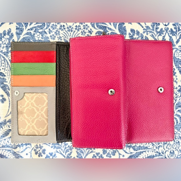 Vera Pelle Genuine Leather Wallet in Bright Pink - Picture 7 of 8